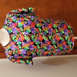 Womens Vintage Colorful Floral Print Short Sleeve Blouse in size M